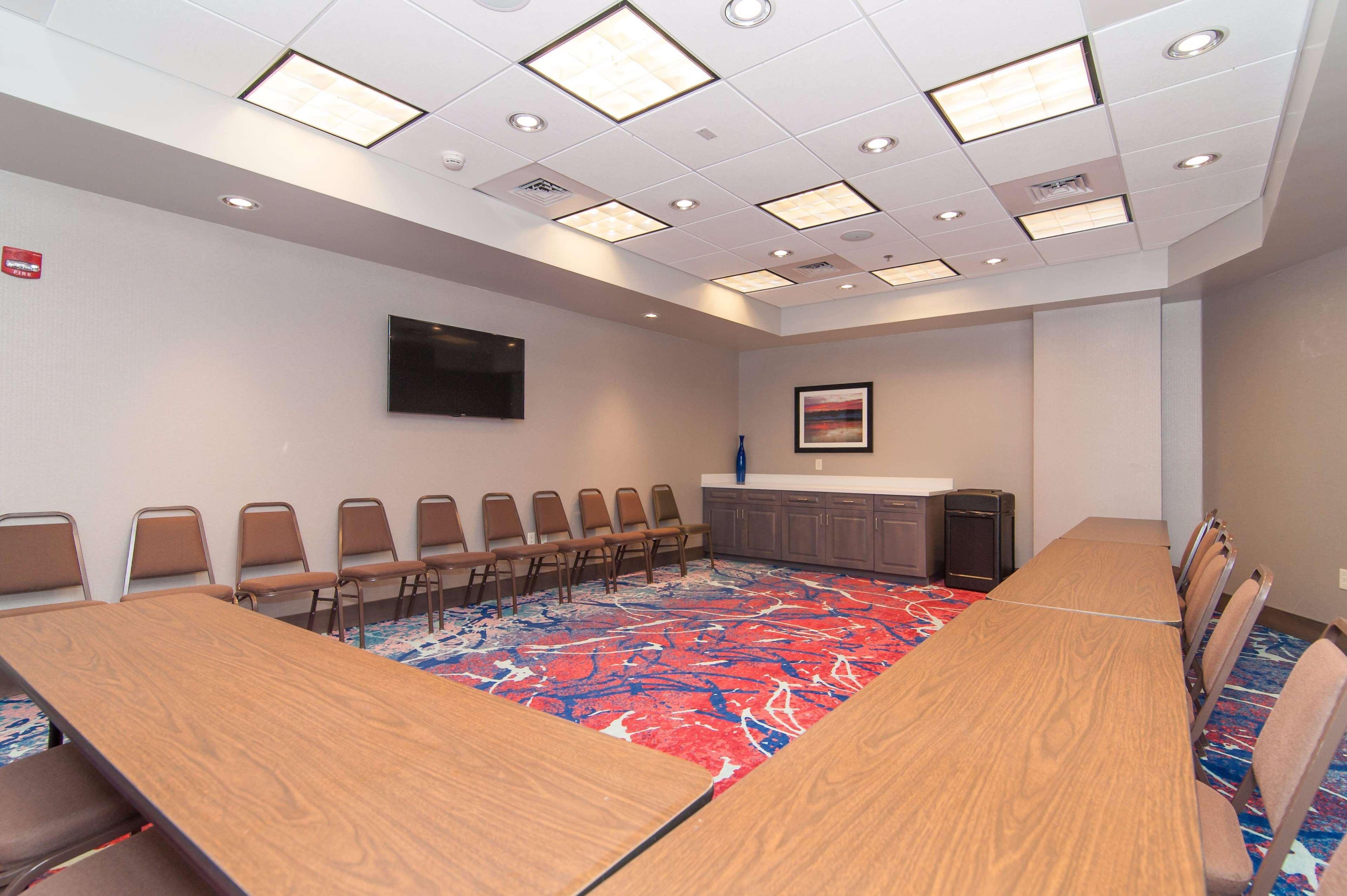 Hampton Inn Norwich Εξωτερικό φωτογραφία
