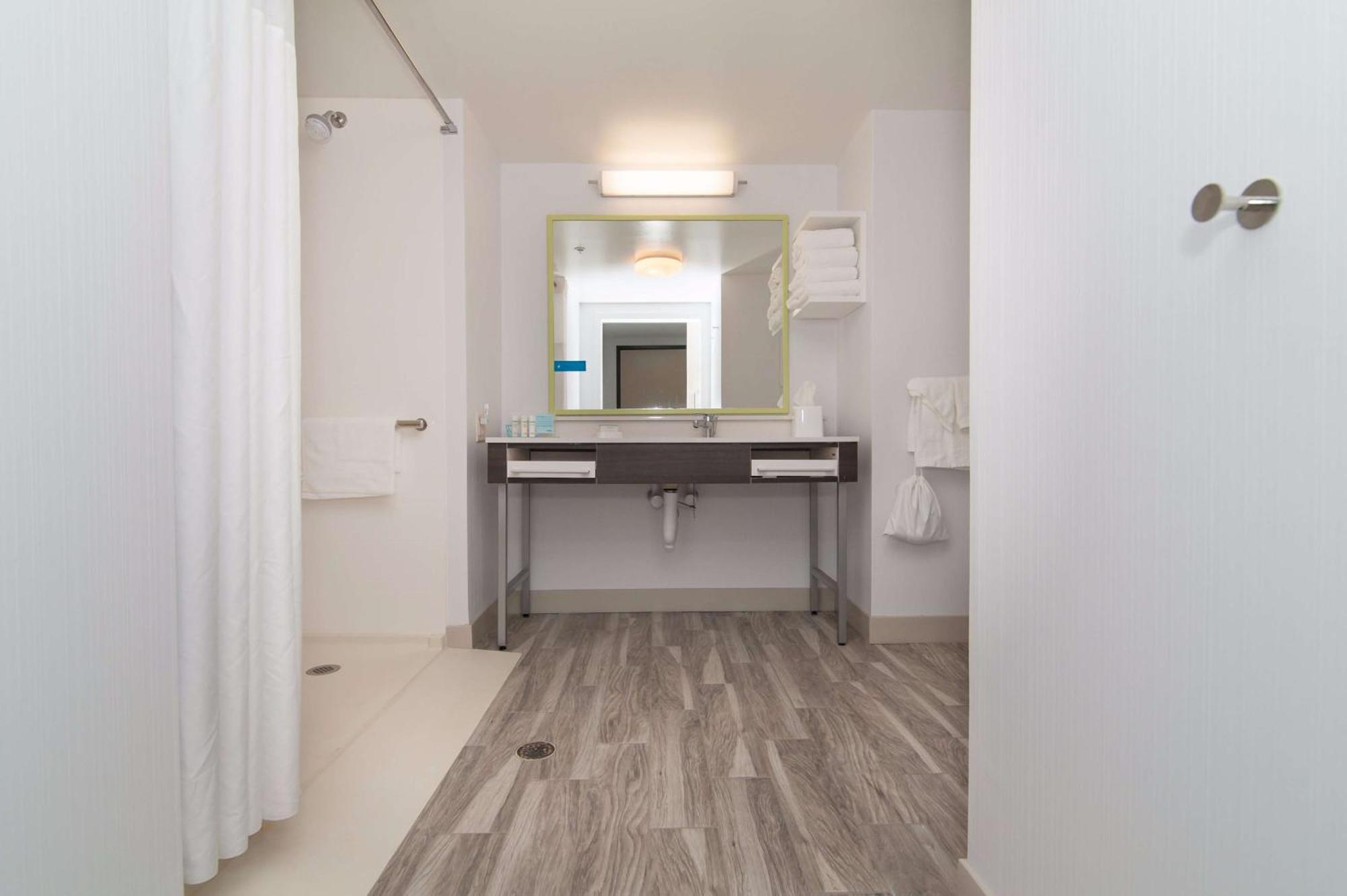Hampton Inn Norwich Εξωτερικό φωτογραφία