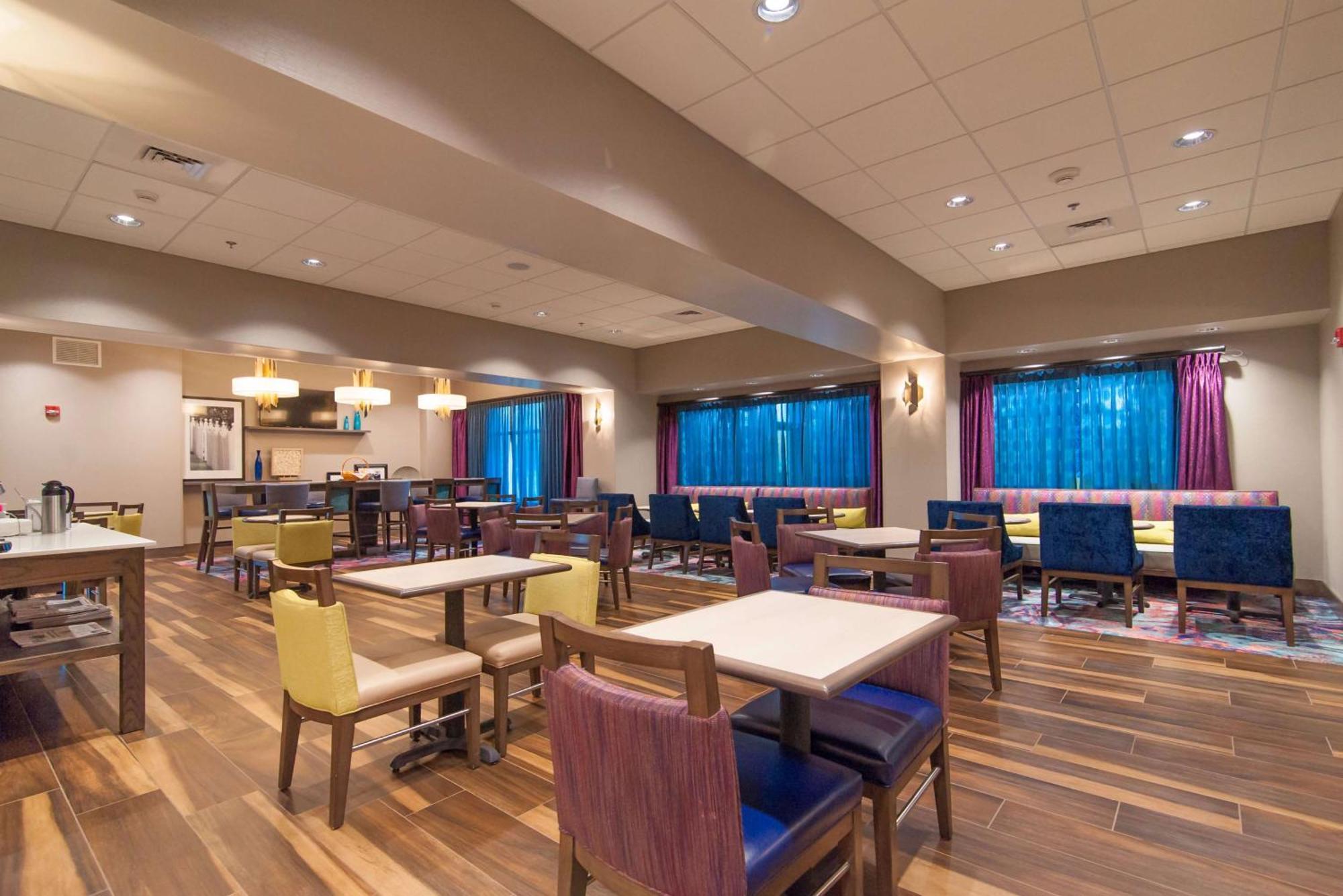 Hampton Inn Norwich Εξωτερικό φωτογραφία