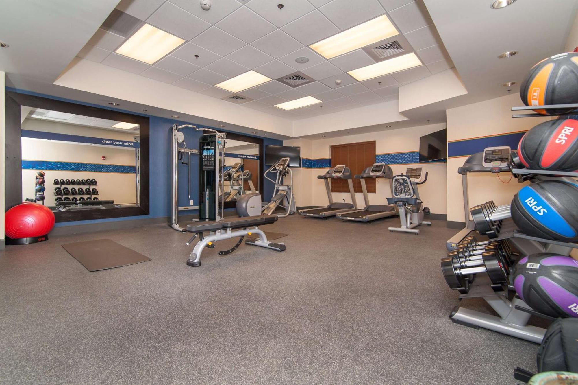 Hampton Inn Norwich Εξωτερικό φωτογραφία