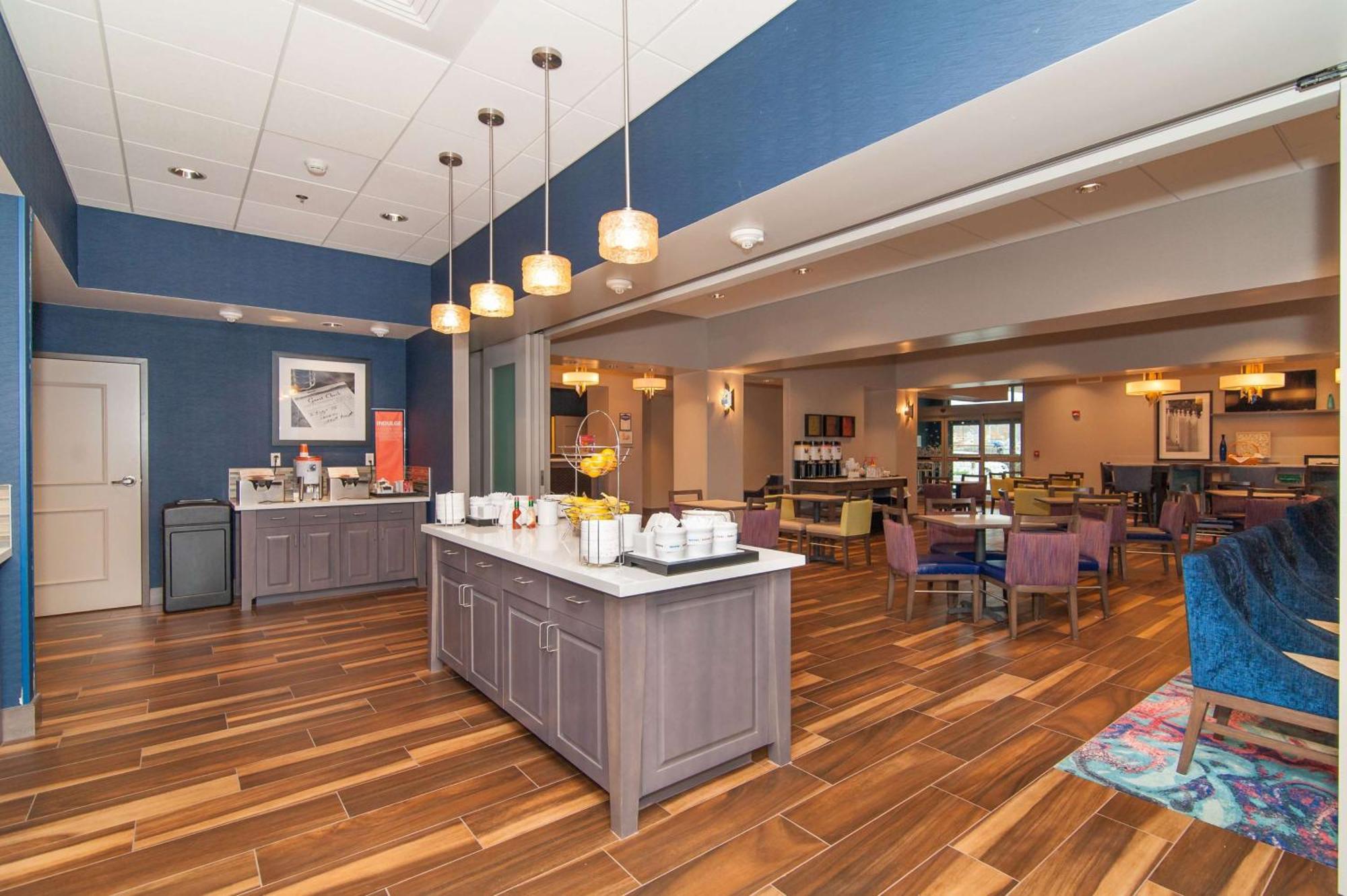 Hampton Inn Norwich Εξωτερικό φωτογραφία