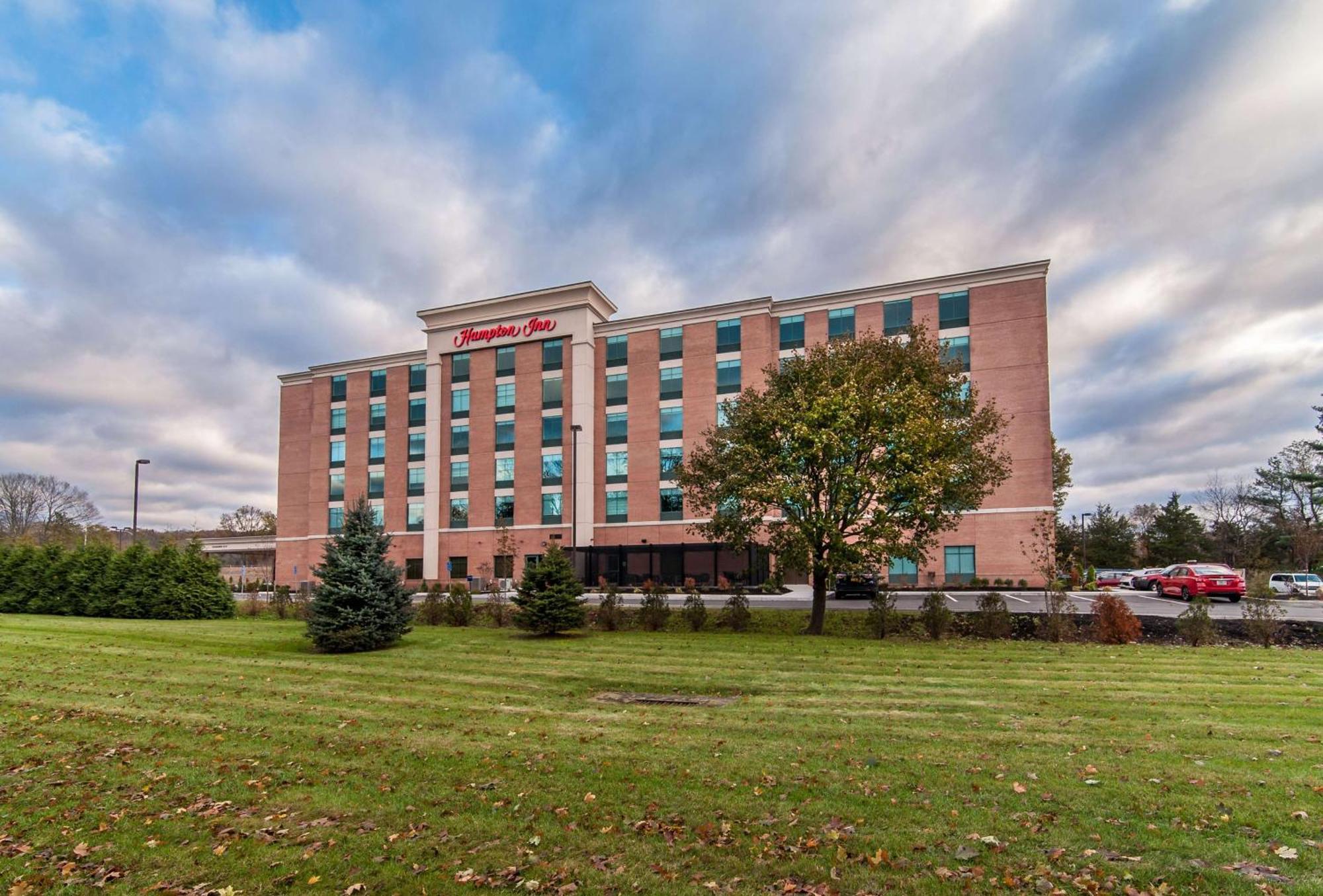 Hampton Inn Norwich Εξωτερικό φωτογραφία